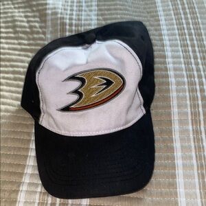 Anaheim Ducks Black and White Cap with Gold Logo